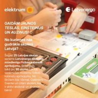 Skolēni praktiski darbojas ar fizikas laboratorijas aprīkojumu klasē. Latvenergo un Elektrum logo.