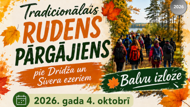 Cilvēki dodas pārgājienā pa rudenīgu meža taku pie ezera. Pasākuma afiša
