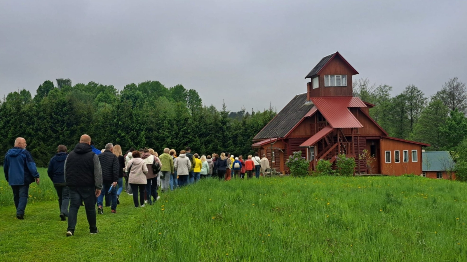 Ceļā uz viesu namu