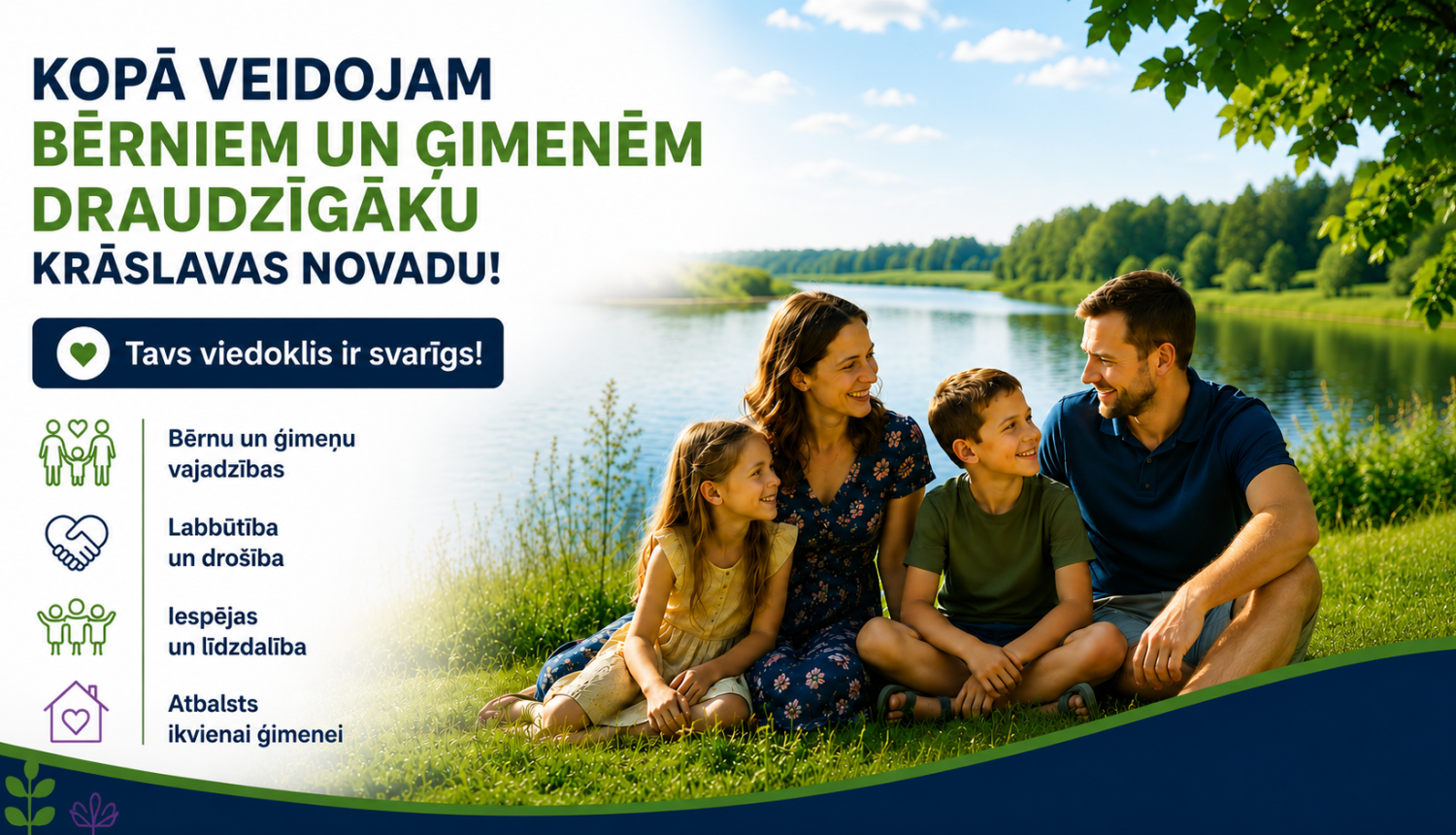 Ģimene ar diviem bērniem saulainā dienā atpūšas pie ezera