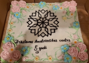 Svētku kūka par godu Krāslavas Amatniecības centra piecu gadu jubilejai